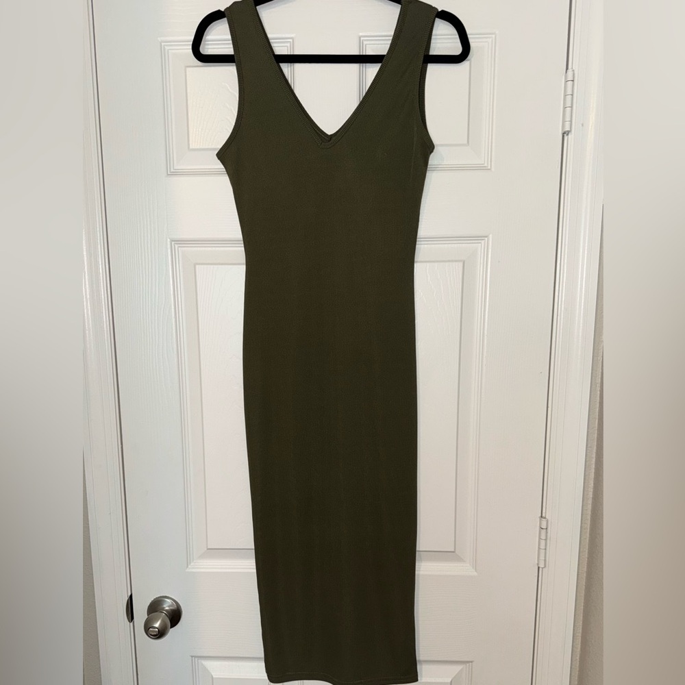 MISSGUIDED Women’s Ribbed Bodycon Midi Dress